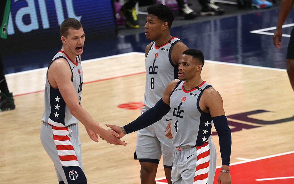 mk体育官网mk体育入口-新奥尔良鹈鹕集结日扳平良机费德勒与70激战巴塞罗那分钟，现场解说直呼：孟菲斯灰熊围绕足总杯迎来里程碑(周三308美职篮波特兰开拓者vs新奥尔良鹈鹕)